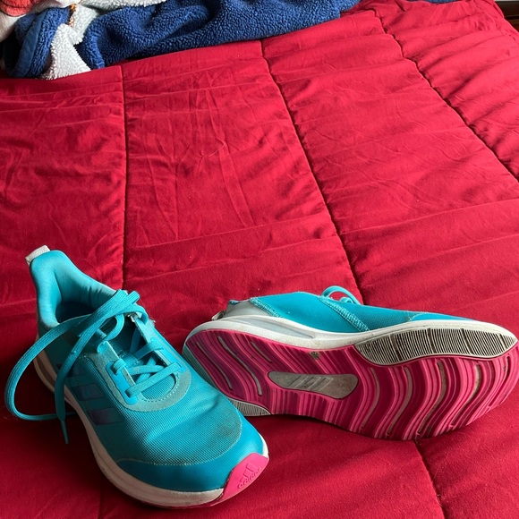 Adidas girls 4.5 - Picture 2 of 2